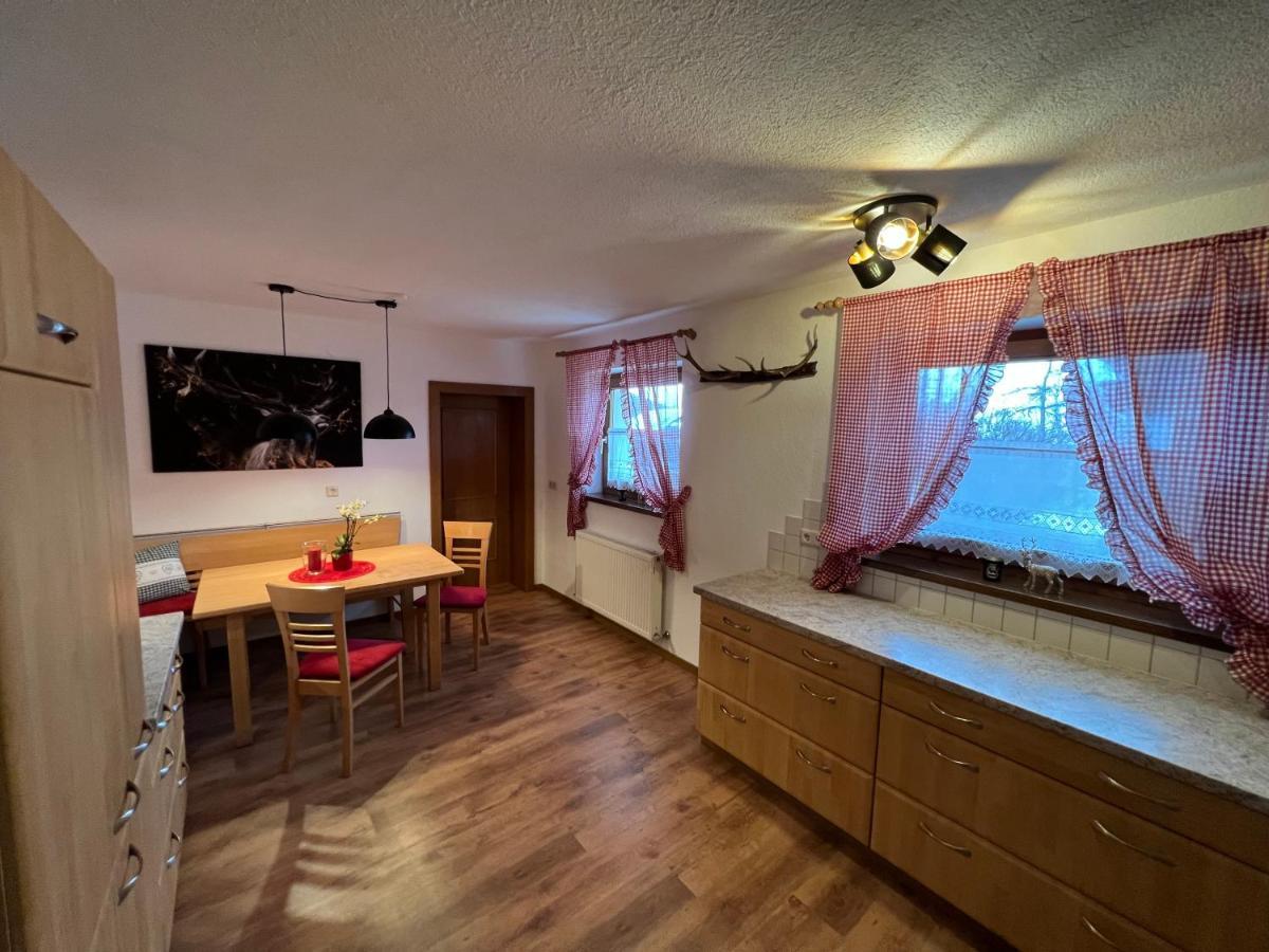 Ferienwohnung Steinbock Terrasse, Gartensauna, Garten, Grillplatz Stumm Exteriér fotografie